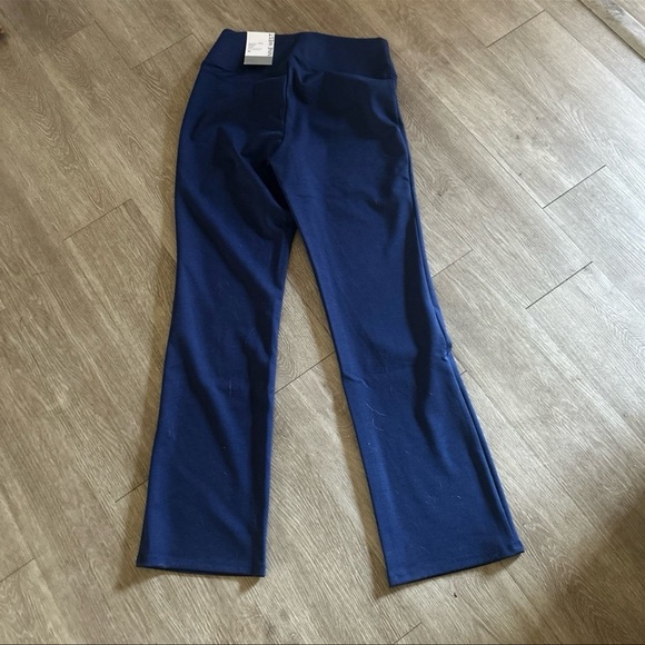 Nine West Pants - Nine West Sculpting  Ponte Pants size M NWT